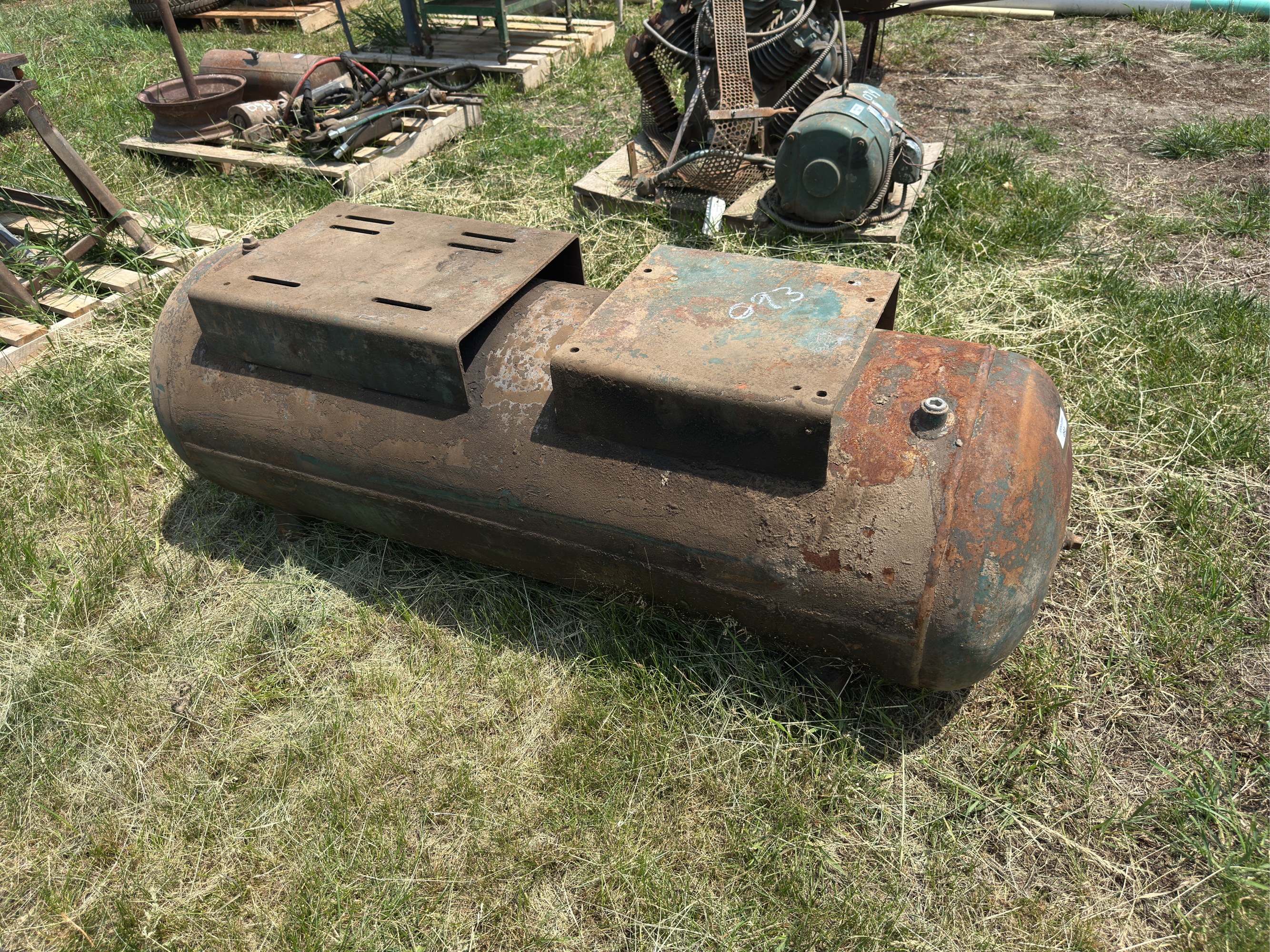 Lot image 1