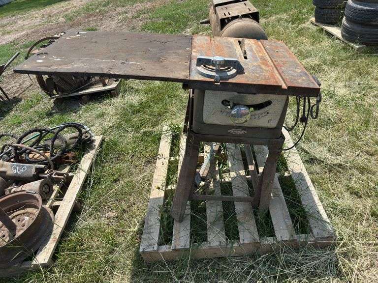 Craftsman Table Saw with Stand