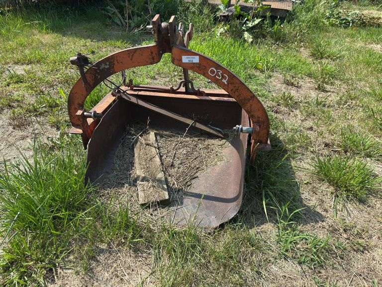 Stockland Hydro-Scoop, 3pt dirt scoop image