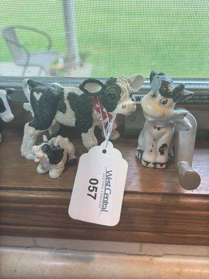 Figurines and Novelty Items with Cow Theme