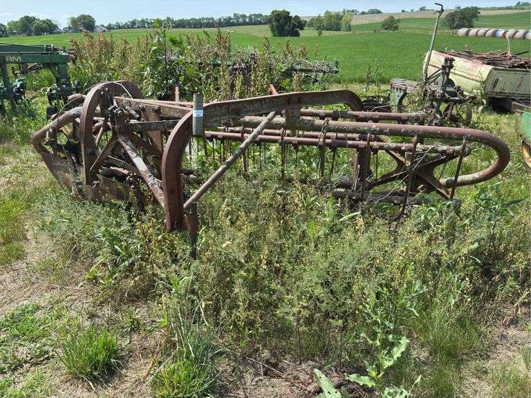 3pt Hay Rake, Roll a bar style