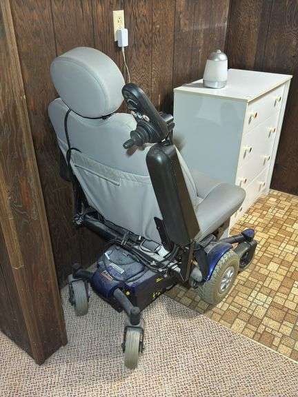 Pride Jazzy Select 6 Power Wheelchair