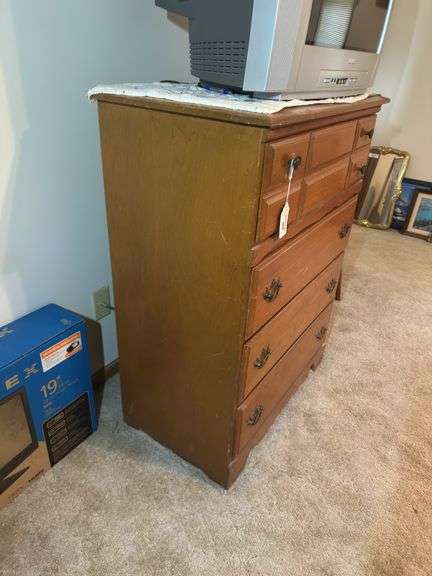 Wooden 4-Drawer Chest of Drawers