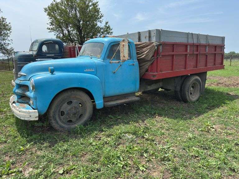 54-55 Chevrolet 6400 Series Truck with Red Bed, NO TITLE image