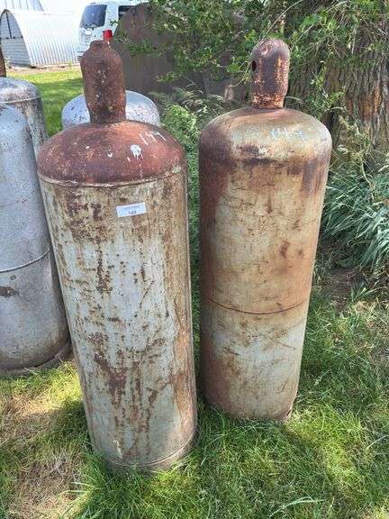 100 Pound Propane Cylinders image