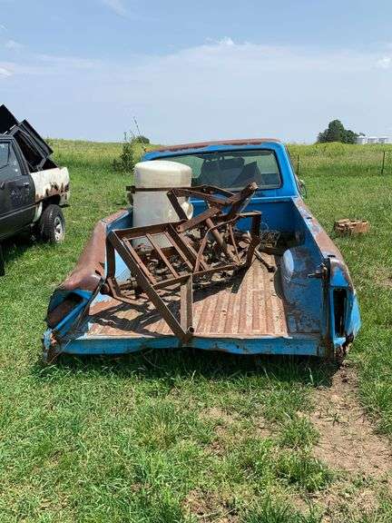 Ford F-Series Truck Project - Explorer Bed, Engine, Parts