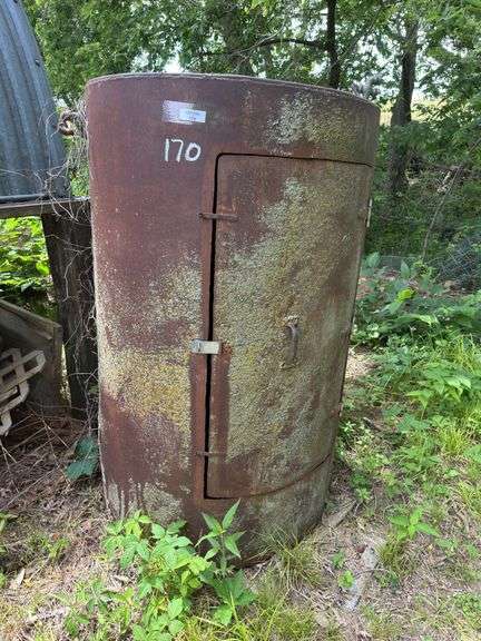 Rustic Metal Tank/Cooker - Approx. 60" x 38" image