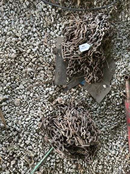 Rear tractor chains-2, believed to fit 30" rear tires. image