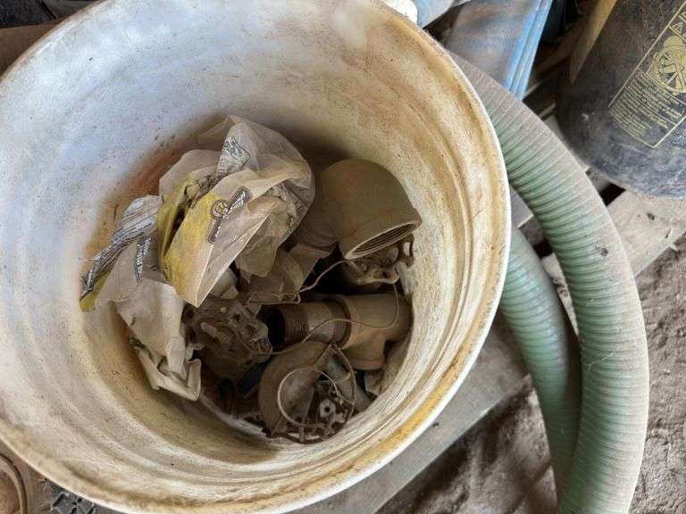 Mixed Hardware, Hoses, Fittings and Buckets