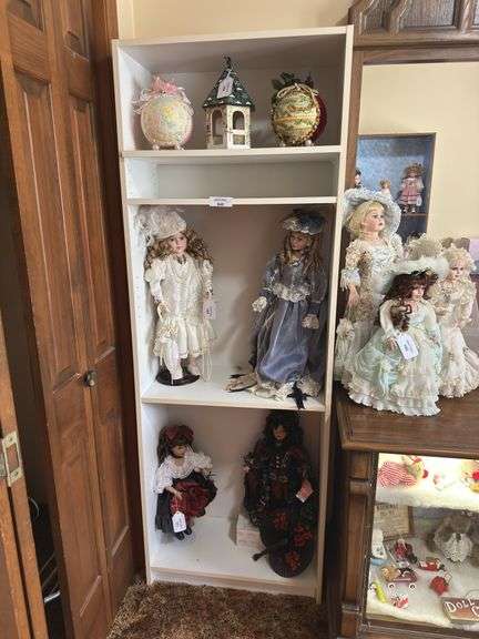 White Shelf-NO CONTENTS image
