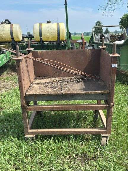Steel Weight Holding Cart image