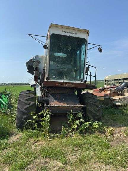 Allis Chalmers Gleaner F Combine Harvester(PARTS ONLY MACHINE)