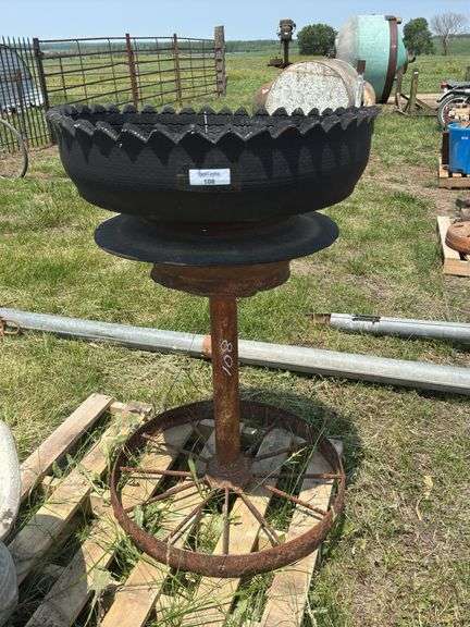 Repurposed Tire and Wheel Decorative Planter image