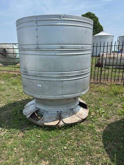 Pride Metal Hog Feeder image