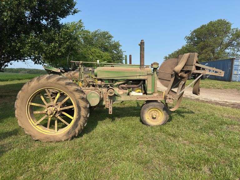 John Deere Unstyled A with Buzz Saw attachment, 1938