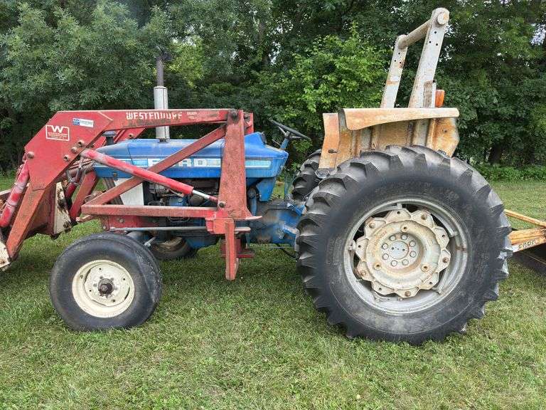 Ford 4610 Tractor with Westendorf Loader, 1982