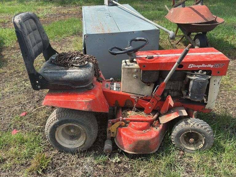 Simplicity 627 Riding Lawn Mower image