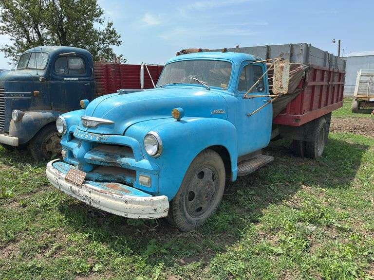 54-55 Chevrolet 6400 Series Truck with Red Bed, NO TITLE