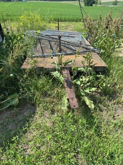 Metal Flatbed Trailer with Fencing Material NO TITLE image