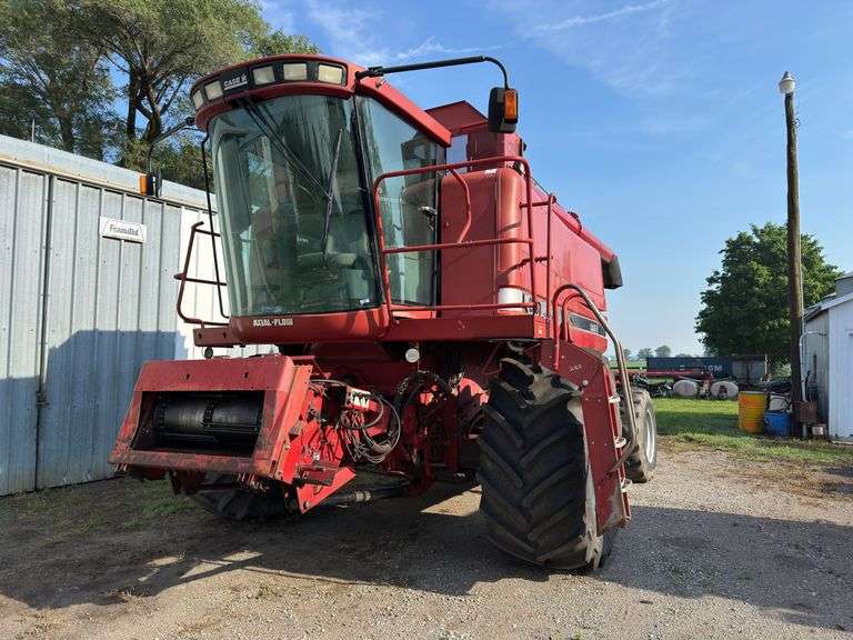 Case IH 2188 Axial-Flow Combine Harvester