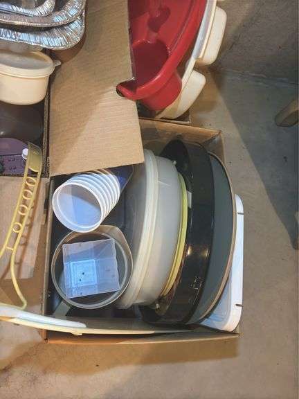 Large Assortment of Kitchenware