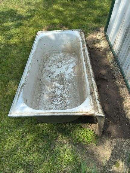 Cast Iron Bathtub
