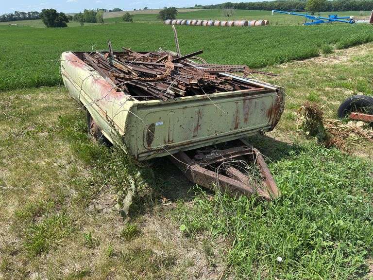 Ford Pickup Bed Trailer with T post/Scrap Metal