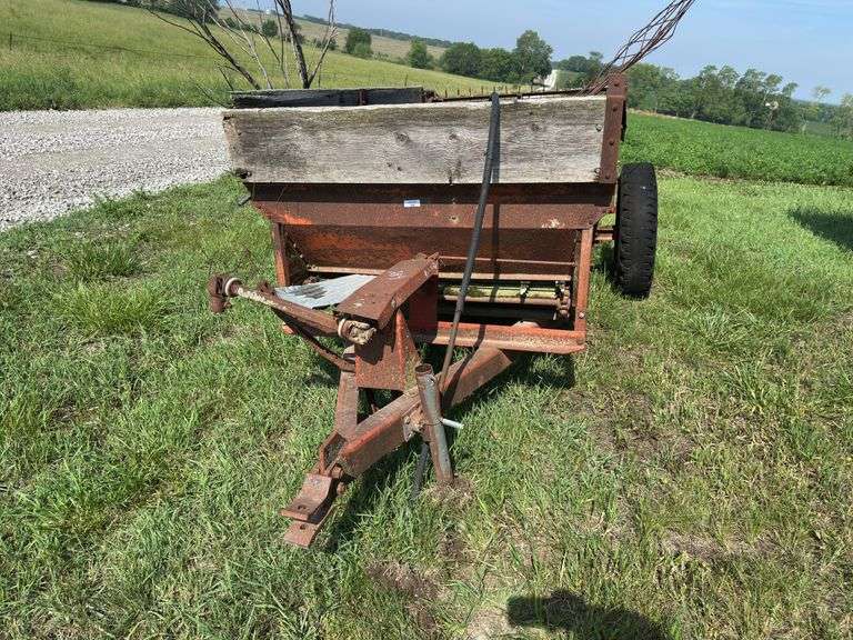 Schulz Spreadmaster Manure Spreader