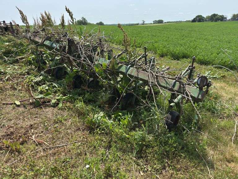 John Deere RG4 cultivator