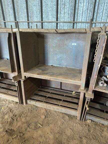 Metal Welding/Storage Bins/tables image