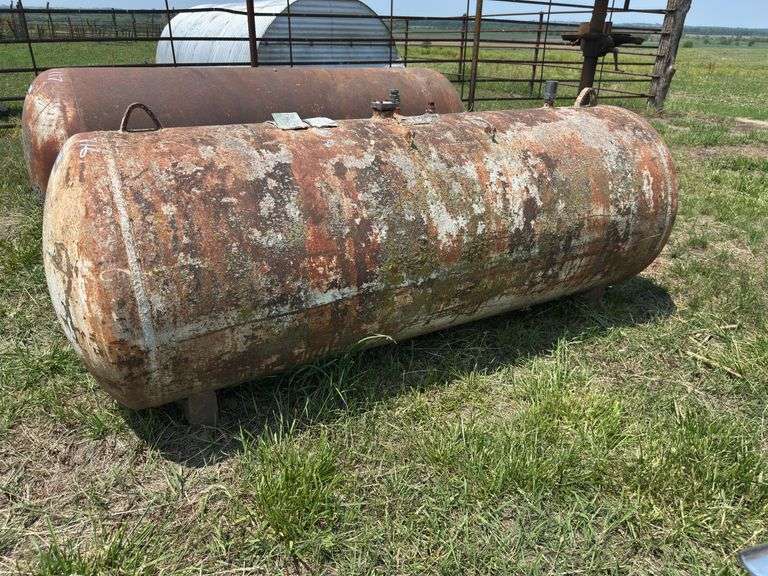 Metal Propane Tank image