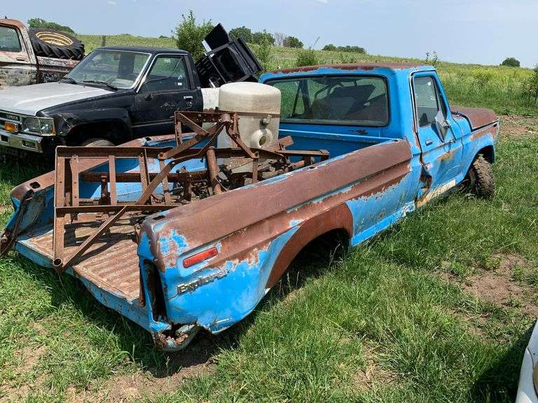 Ford F-Series Truck Project - Explorer Bed, Engine, Parts image