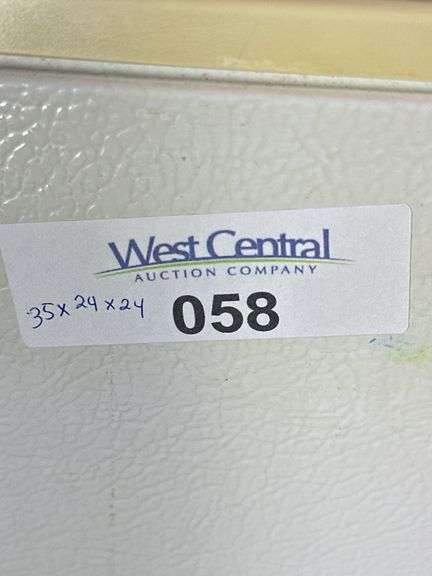 Wood's Household Chest Freezer