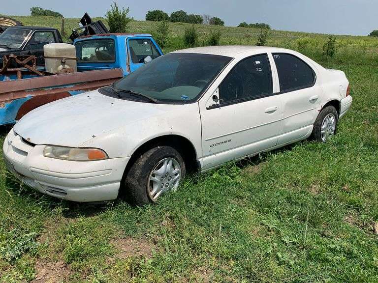 1999 Dodge Stratus Sedan image