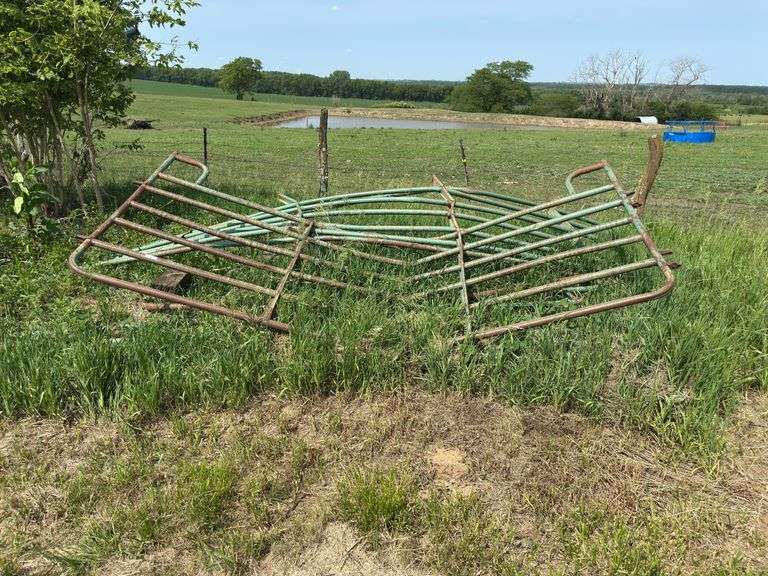 Damaged livestock gates image