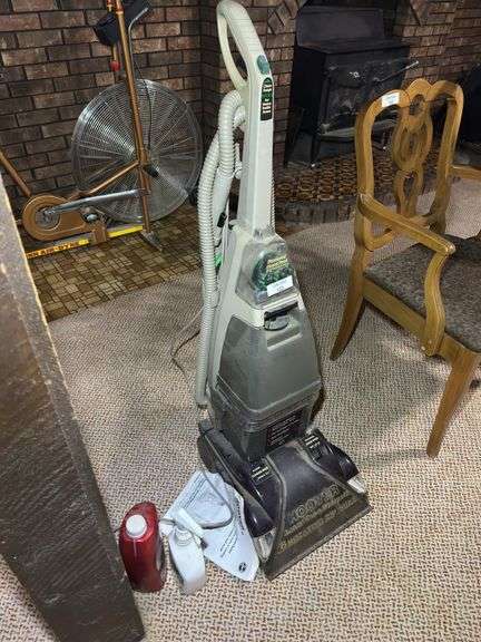 Hoover SteamVac Widepath Carpet Cleaner