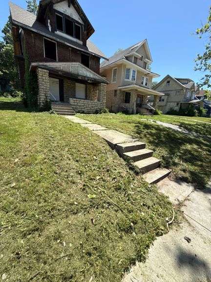 Includes both Lots    Addresses 4015 and 4011 (vacant lot) Prospect, Kansas City, MO