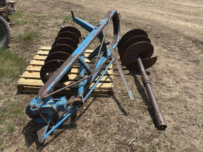 Ford 903 Series 22-63 Post Hole Digger Attachment image