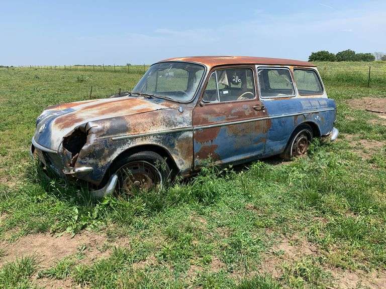 1966 Volkswagen 1600 Squareback Project Car image