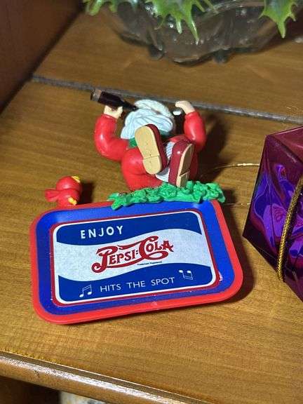 Holiday Decorations and Collectibles