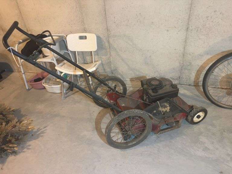 Murray 22" 3.8 HP Lawn Mower image