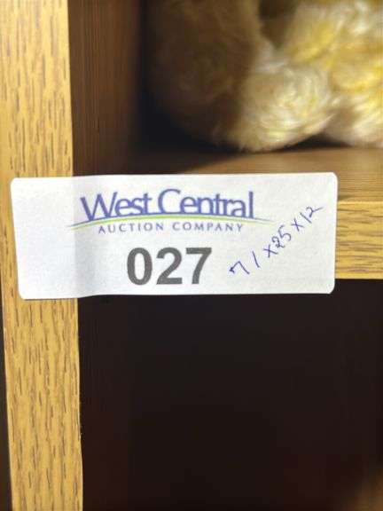 Wooden Shelf- NO CONTENTS