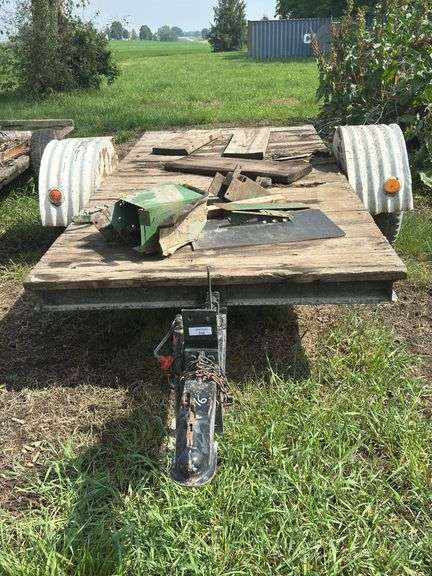 Flatbed Trailer with Components image