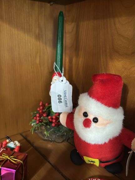 Holiday Decorations and Collectibles image