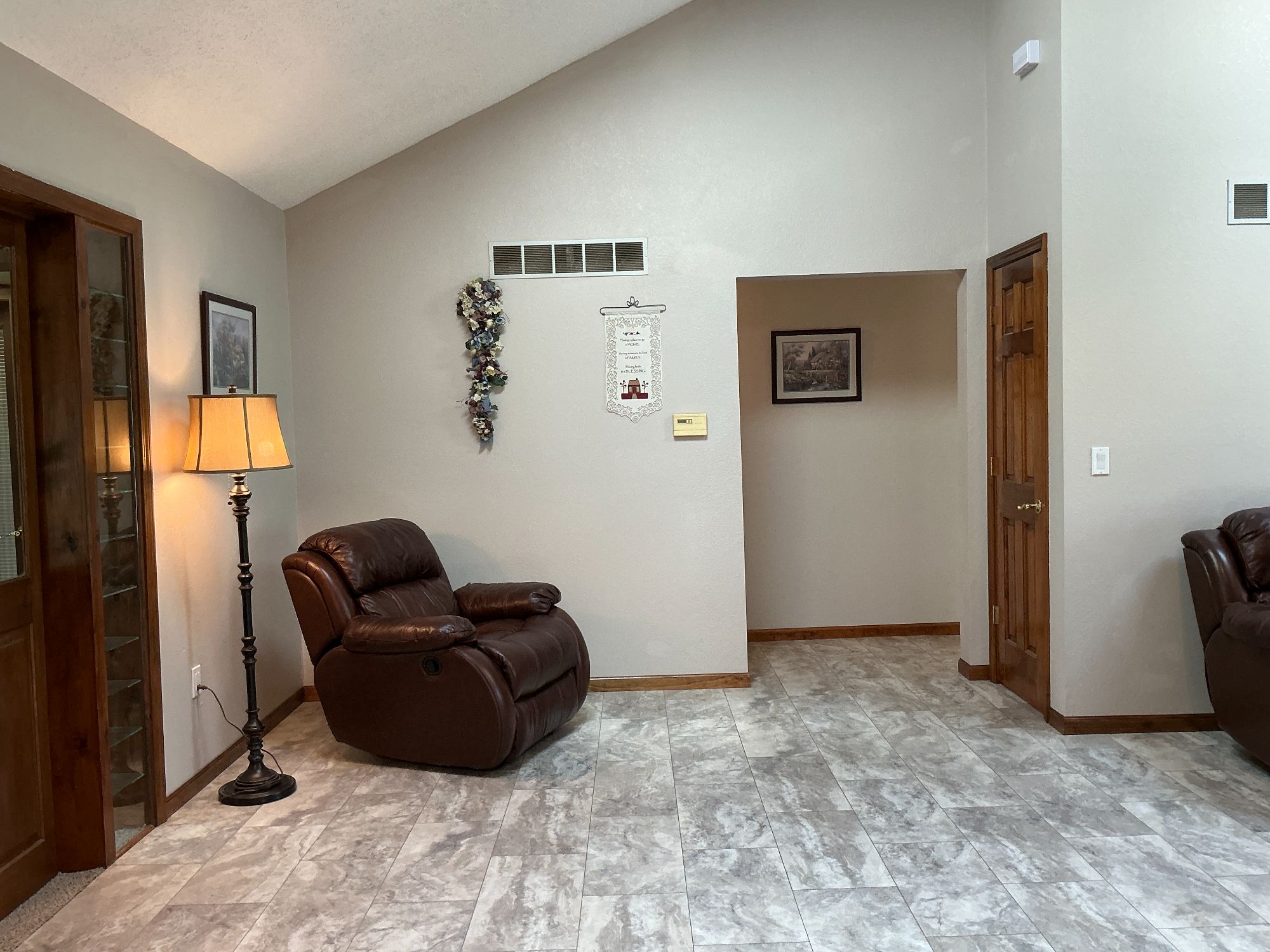 Lot image 71