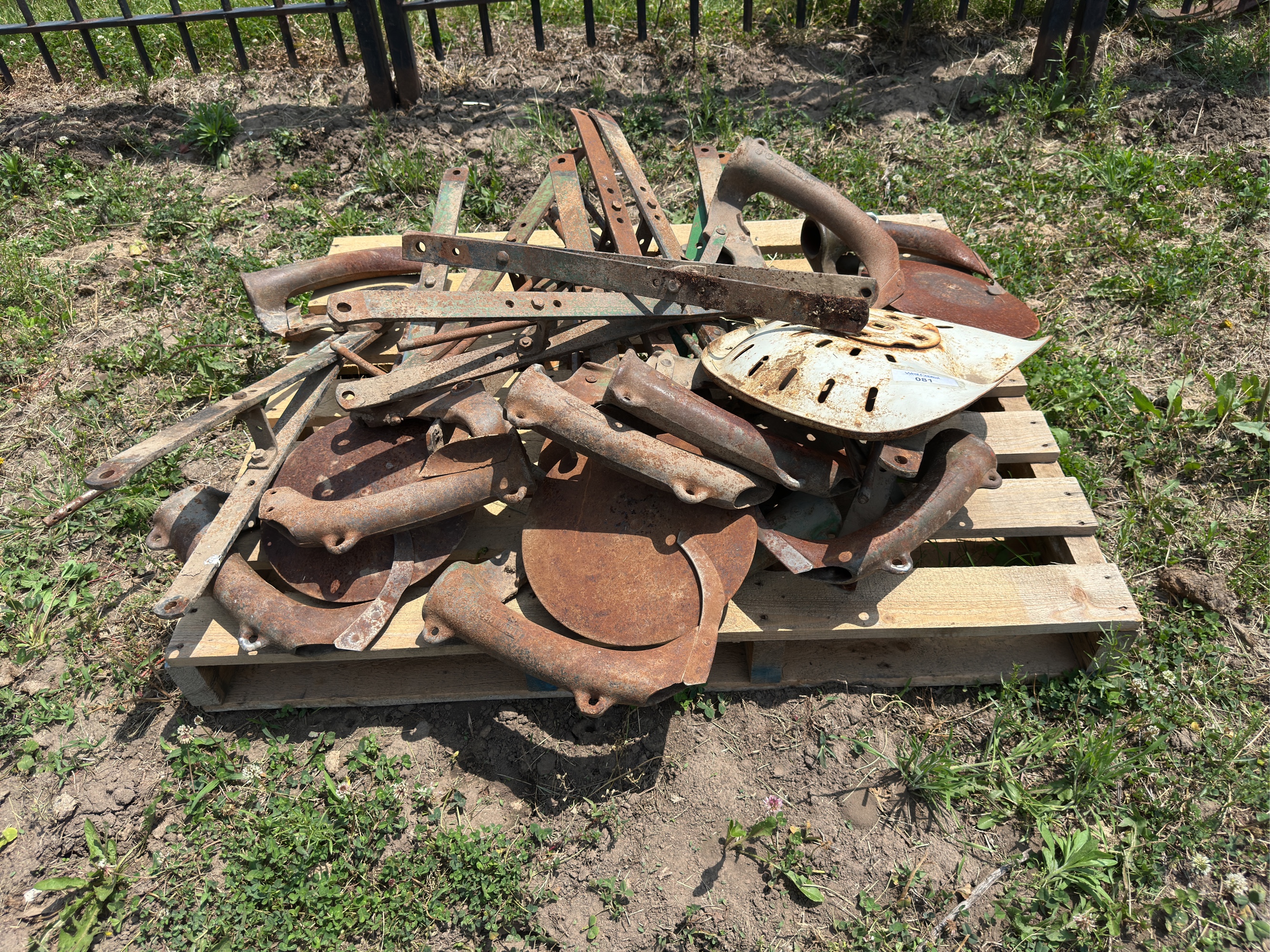 Lot image 1