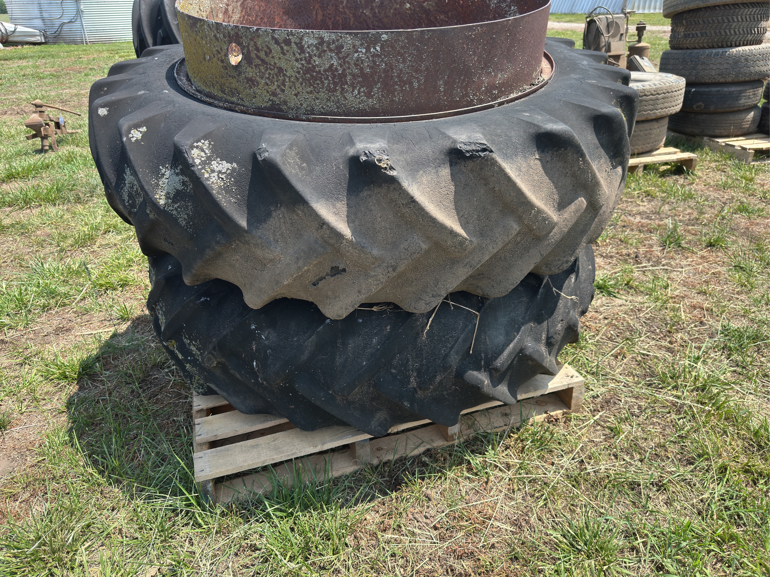 Lot image 4