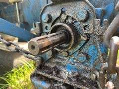 Ford 4000 SU Series Tractor