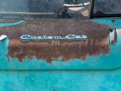 Ford F-250 Custom Cab Pickup Truck - Project/Parts Truck