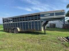 TravAlong Livestock Trailer, 1991 Gooseneck, 20ft x 82in